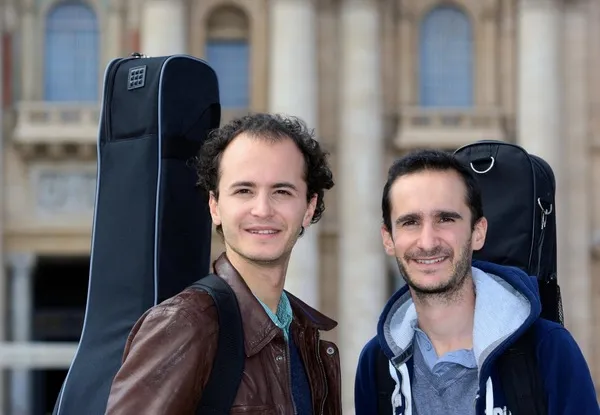 Benjamin et Thomas Pouzin : « Bien sûr que la louange évangélique nous a beaucoup inspirés. »